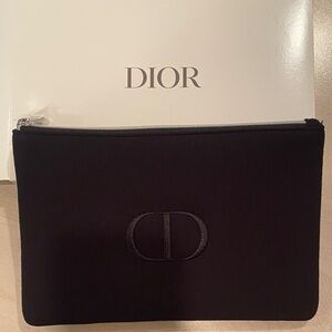 Christian Dior black make up bag with samples
Brand new, in box